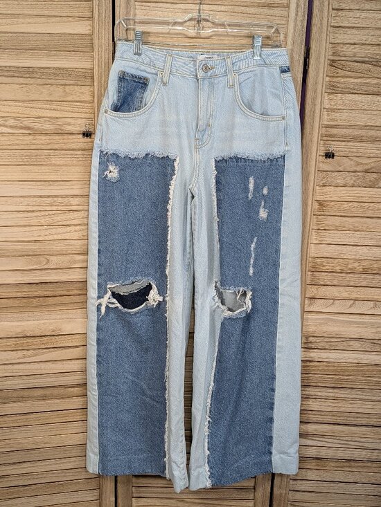 Forever 21 Denim - Forever 21 Premium Light Blue Two-Tone Distressed Women’s Jeans Size 26